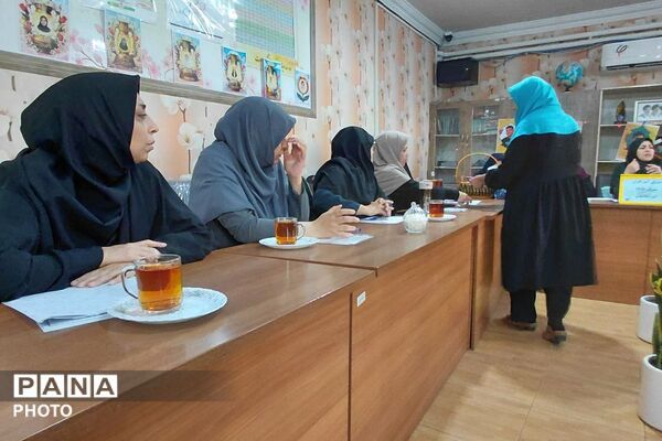 هم‌اندیشی برای فردایی بهتر در مدرسه هدی ۱