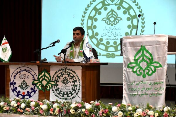 "همایش فعالان تشکیلاتی" در نیشابور 