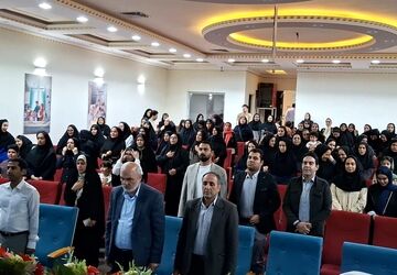 تجلیل از مراقبان سلامت مدارس شهرستان پیشوا در همایش هفته سلامت