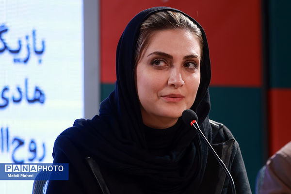 خودم را یک هنرمند تمام عیار نمی دانم 