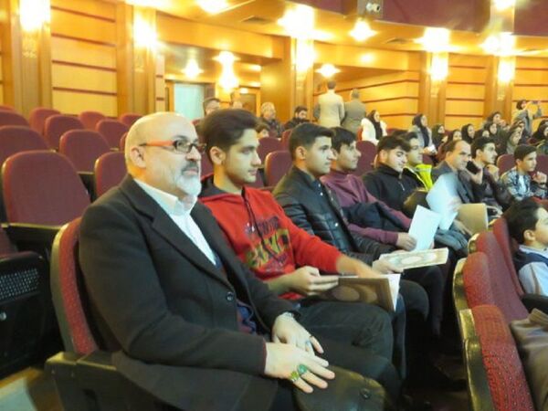 آیین تجلیل از افتخارآفرینان علمی و پژوهشی پژوهش‌سرای خوارزمی ناحیه ۳ کرج