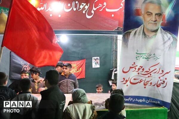 حضور گسترده دانش آموزان خدیجه کبری ابرکوه در گرامیداشت شهدای میناب