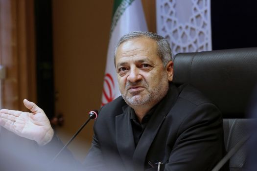 ملت ایران در تقابل جبهه حق و باطل ایستاده و از شهادت نمی‌هراسد