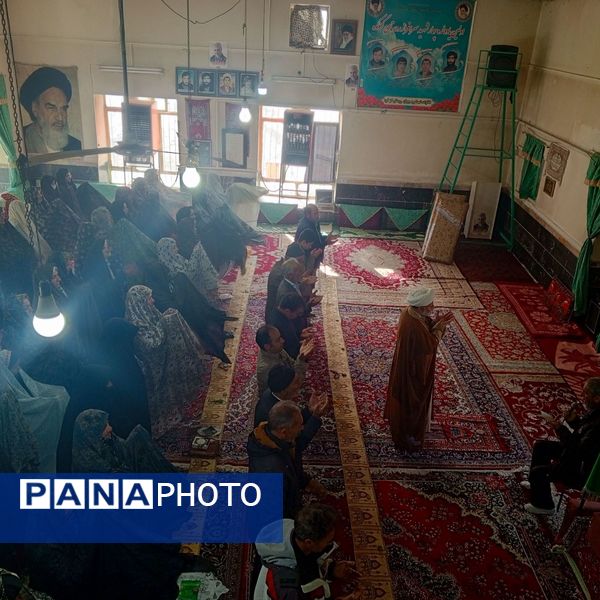 نماز عید فطر در مسجد صاحب الزمان روستای گزکوه