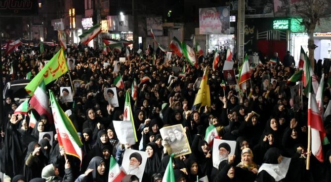 در قلب تپنده‌ ملت ایران، شاهد حضور سبز و پرشور شما هستیم