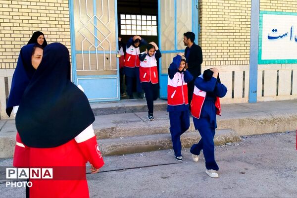  مسابقات شهرستانی طرح دادرس در دبیرستان حضرت زینب(س)
