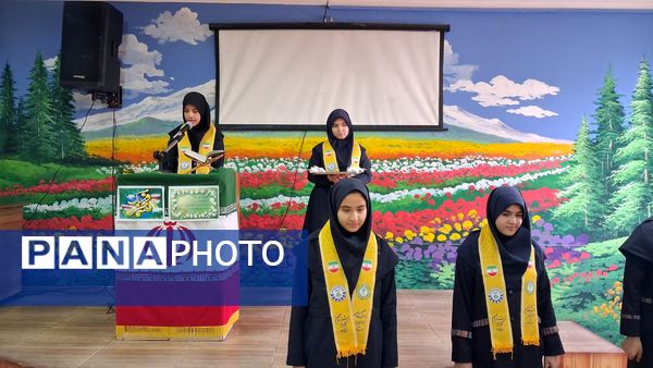 جشنواره دهه فجر مدرسه‌ای