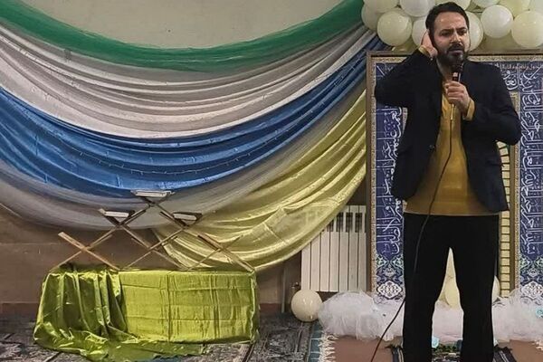 طنینِ نیایش در مدرسه