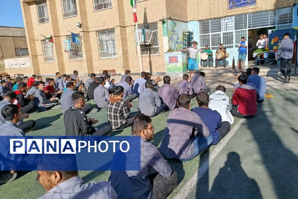 المپیاد ورزشی درون مدرسه‌ای با نمایش منش پهلوانی