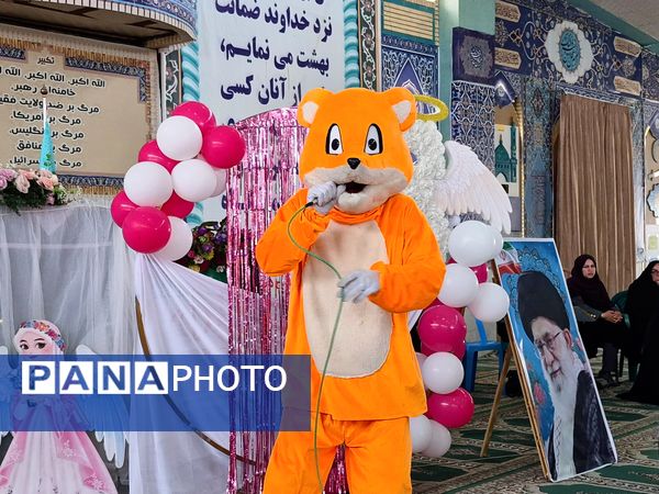 آیین سپیدپوشان؛ جشن تکلیف دختران عنبرآباد