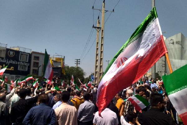 حضور باشکوه مردم شهرستان فردیس در راهپیمایی جمعه نصر و خشم