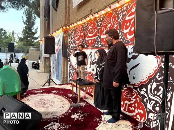 مراسم شیرخوارگان در امامزاده شهرک ینگی امام 
