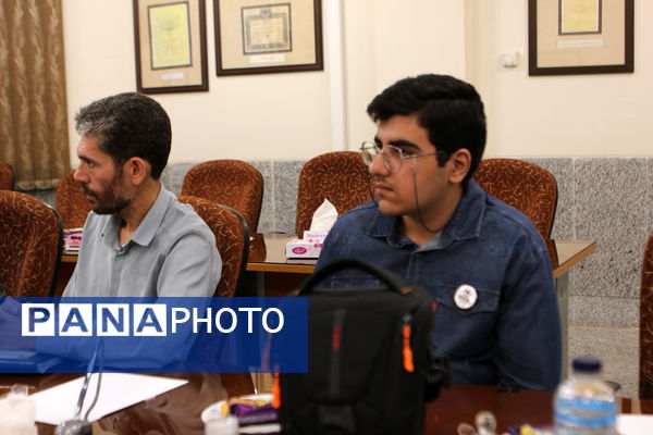 نشست خبری معاون مدیرکل و مدیر آموزش‌و‌پرورش کاشان با اصحاب رسانه