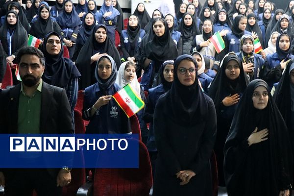 آیین تجلیل از دختران دانش‌آموز خبرنگار منتخب پانا شهرستان‌های استان تهران