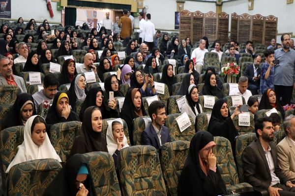 تجلیل از طلایه‌داران برتر تعلیم و تربیت ، آیین تقدیر از معلمین نمونه شهرستان پاکدشت 