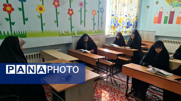 کلاس‌های آمادگی دانش‌آموزان چهل و سومین دوره‌ مسابقات قرآن، عترت و نماز ناحیه۷ مشهد 