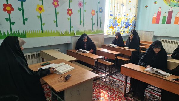 کلاس‌های آمادگی دانش‌آموزان چهل و سومین دوره‌ مسابقات قرآن، عترت و نماز ناحیه۷ مشهد 