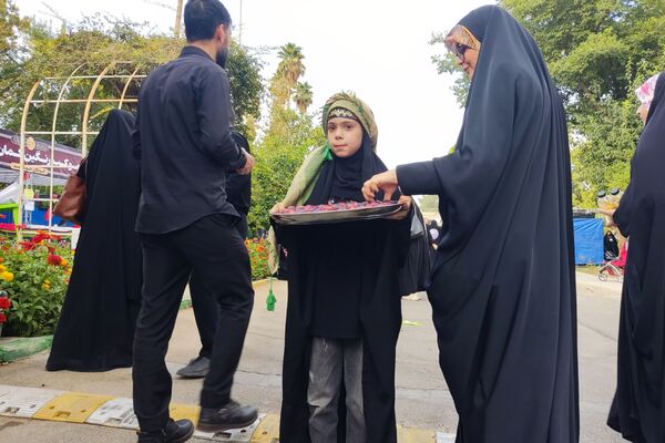 پیاده‌روی و موکب گردی کودکانه در دانشگاه صنعتی شیراز به‌مناسبت اربعین حسینی