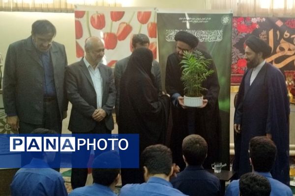 اولین یادواره شهدای سمپاد در جنگ ۱۲ روزه با محوریت «طرح لاله‌های روشن» در ناحیه دو شهرری 