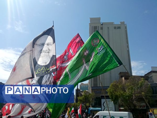 حضور پرشور مشهدی‌ها در راهپیمایی روز قدس؛ فریاد حمایت از فلسطین