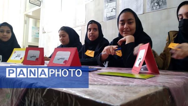 انتخابات شورای دانش آموزی در دبیرستان شاهد شهید حمامی ناحیه شش مشهد