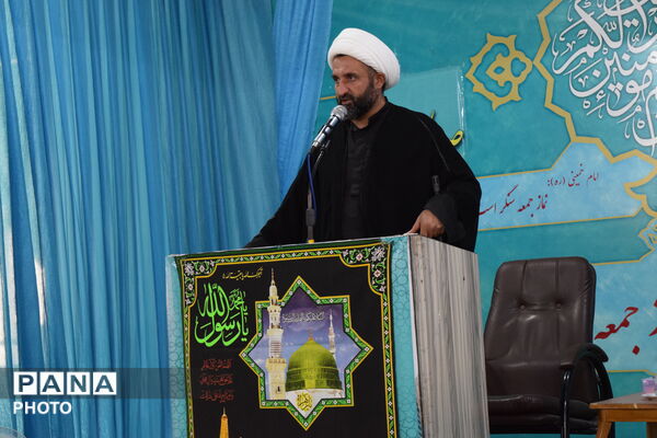 نماز جمعه فارسان؛ صف‌هایی که وحدت را به چشم آوردند
