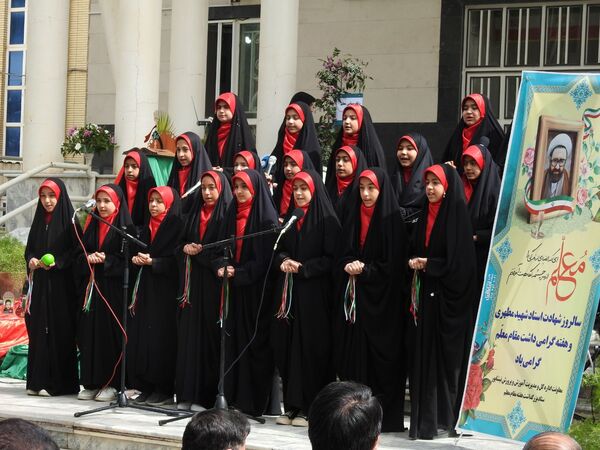  زنگ "سپاس معلم" در نیشابور