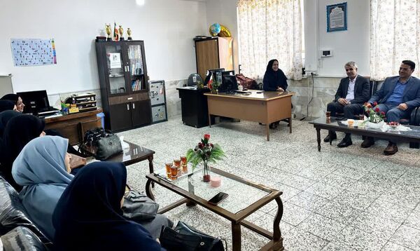 بازدید مدیر آموزش و پرورش کاشمر از مدارس این شهر