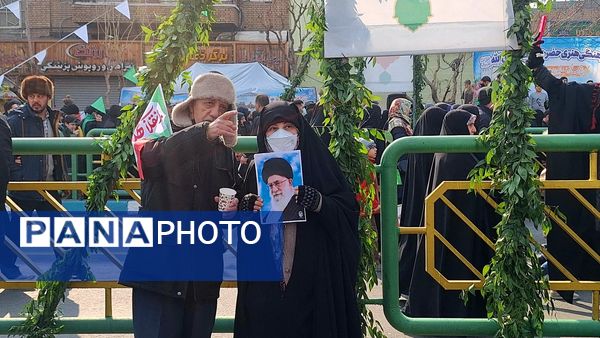 شور اسلامی در مسیر راهپیمایی تهران