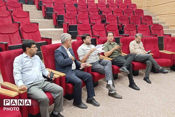 بازدید مدیران کل آموزش و پرورش و نوسازی مدارس از دبیرستان سبز فردوسی بجنورد