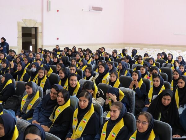 اردوی تمشک دختران بجنورد در اردوگاه شهید چمران 