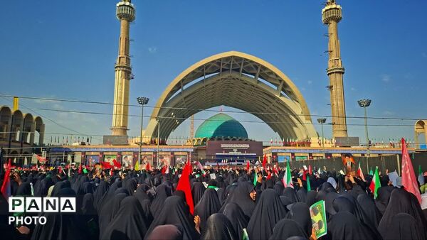 سوگ ملی در وداع با رهبر انقلاب 