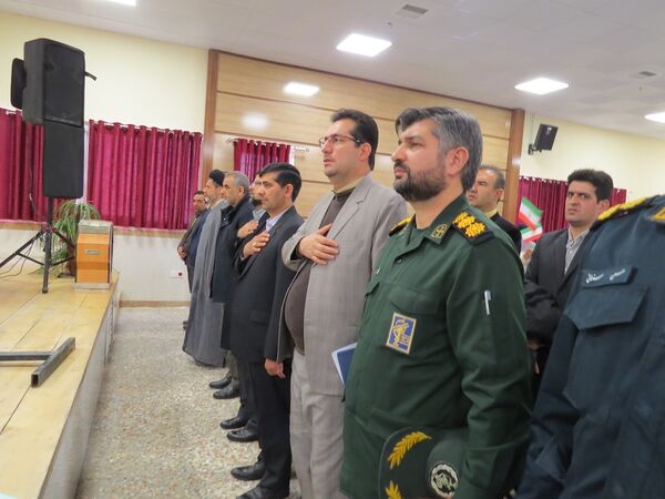 نواختن زنگ جشن نیکوکاری در دبستان امام خمینی(ره) بجنورد