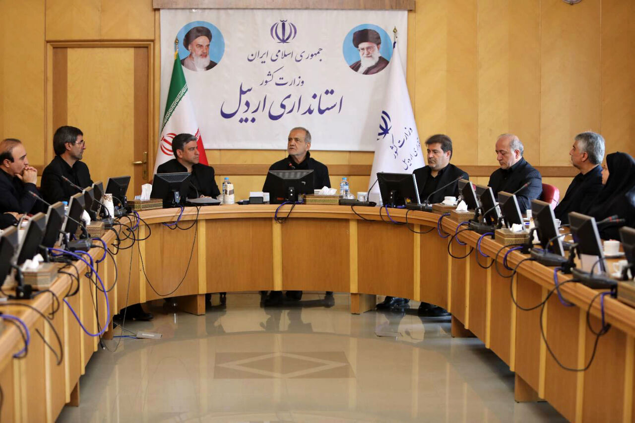 پزشکیان: در کنار توسعه فضاهای آموزشی، ارتقای کیفیت آموزش نیز باید در اولویت باشد