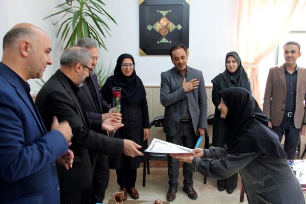 بازدید مدیر کل آموزش و پرورش استان از پیش دبستانی نوآموزان با آسیب شنوایی امام رضا (ع)