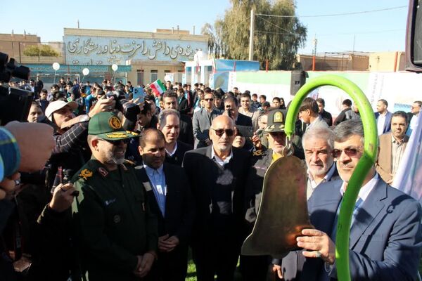 زنگ انقلاب در یزد طنین انداز شد