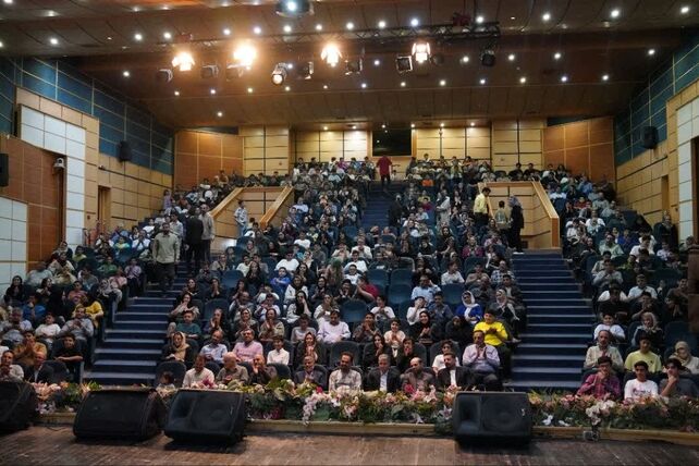 مراسم گرامیداشت ورود دانش آموزان پایه هفتم و معدل برتر دبیرستان بانو نجفی 