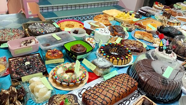 جشنواره کیک و دسر و شیرینی در مدرسه حضرت معصومه(ص) در اسلامشهر