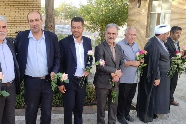 هفته دولت با تکریم کارکنان کیار