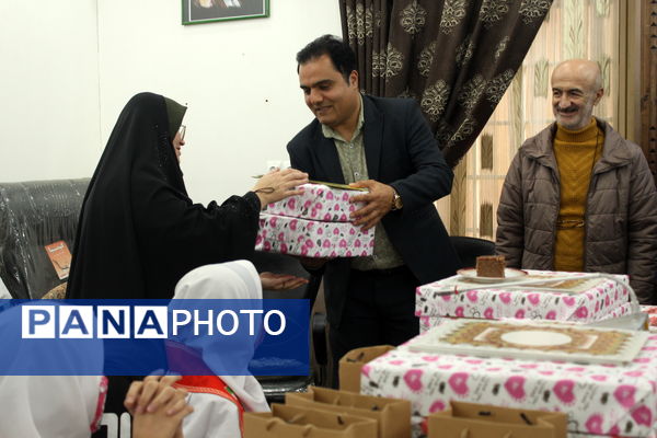 آیین تقدیر از دانش‌آموزان و فرهنگیان برگزیده در گلوگاه