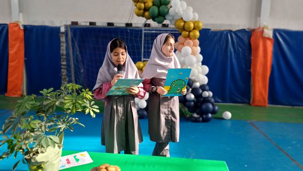 برگزاری جشن مبعث پیامبر(ص) در دبستان ام السلمه ۲ جاجرم 