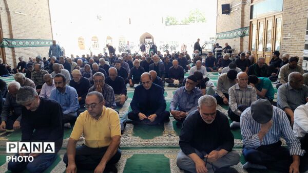 قاب پانا میزبان نماز جمعه مسجد جامع نیشابور