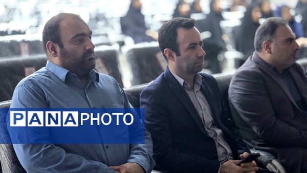 کارگاه مقاله‌نویسی آموزش‌دهندگان سوادآموزی در قائمشهر