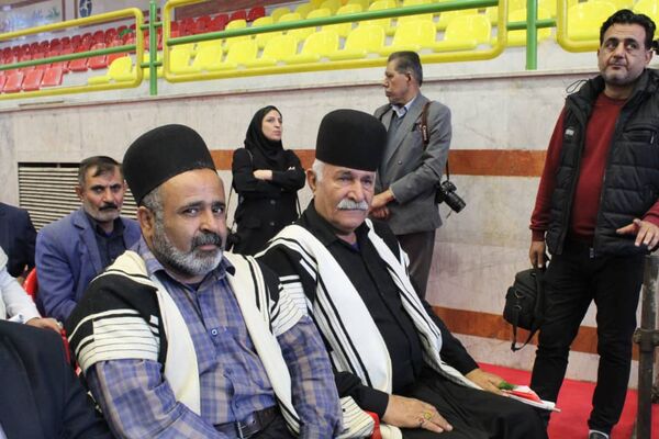 استقبال مردم اهواز از رئیس جمهوری