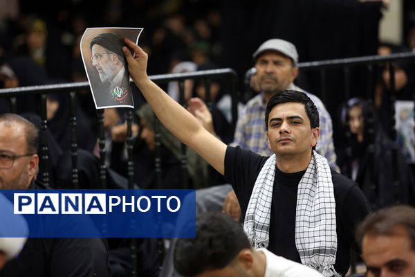 مراسم بزرگداشت شهید آیت‌الله رئیسی در حرم حضرت معصومه(س)