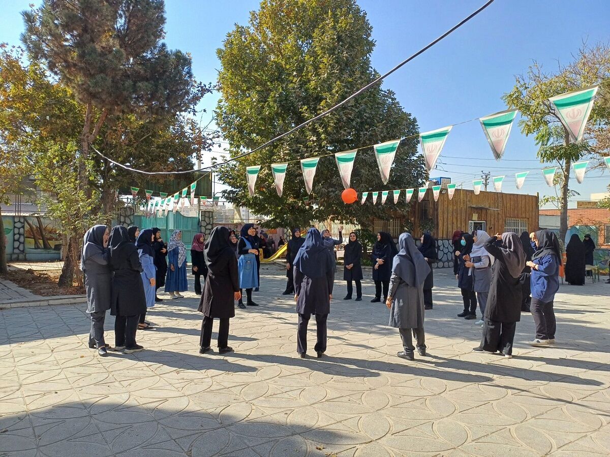 کارگاه بازی‌ها گروهی معاونان پرورشی در کانون فرهنگی و تربیتی شهید مطهری ناحیه 2 کرج و شهرستان فردیس