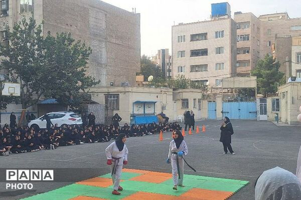 المپیاد ورزشی در مدرسه فاطمیه با هدف ترویج نشاط و شادابی در میان دانش‌آموزان