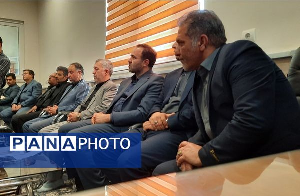 بازدید مدیر کل استان خراسان رضوی  از ستاد اسکان فرهنگیان ثامن 2