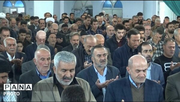 نماز عید سعید فطر در شلمزار 