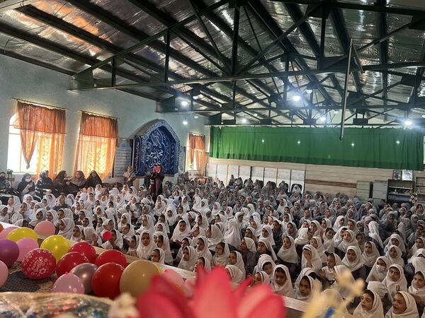 جشن شاد روز کودک در دبستان احمد کاظمی ۲ همراه با مسابقات جذاب 